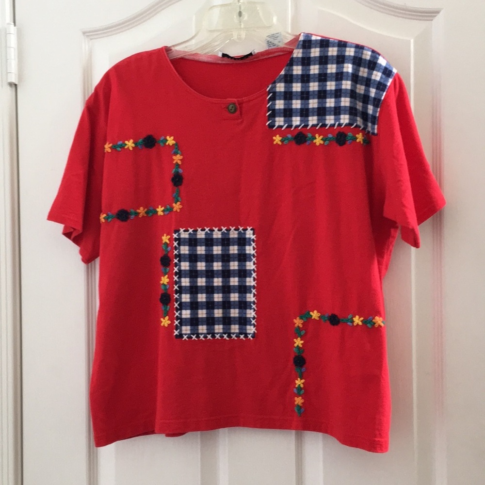 FINAL MARKDOWN Ladies chaus top large